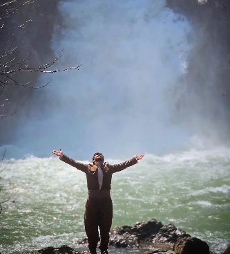 طبیعت بهاری و دیدنی آبشار شلماش سردشت